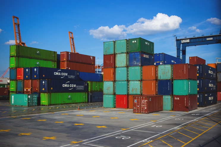 Conteneurs au port